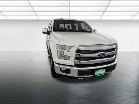 Used 2016 Ford F150 Lariat w/ Equipment Group 502A Luxury AWD/4WD image 2