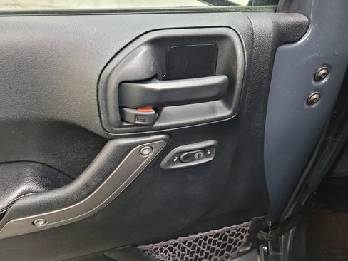 Used 2017 Jeep Wrangler Unlimited Sport AWD/4WD image 27
