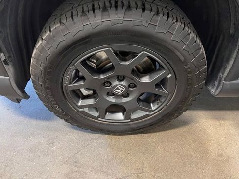Used 2024 Honda Pilot TrailSport image 29