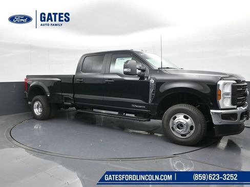 Used 2025 Ford F350 XL w/ XL Driver Assist Package image 4
