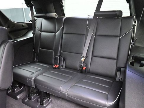 Used 2022 Cadillac Escalade Premium Luxury image 19