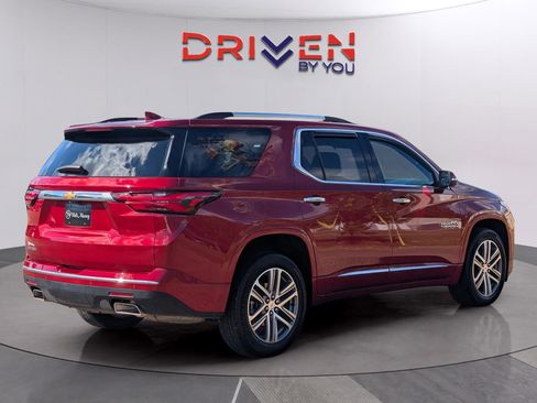 Used 2023 Chevrolet Traverse High Country image 5