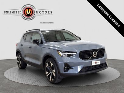 Used 2023 Volvo XC40 B5 Plus w/ Climate Package
