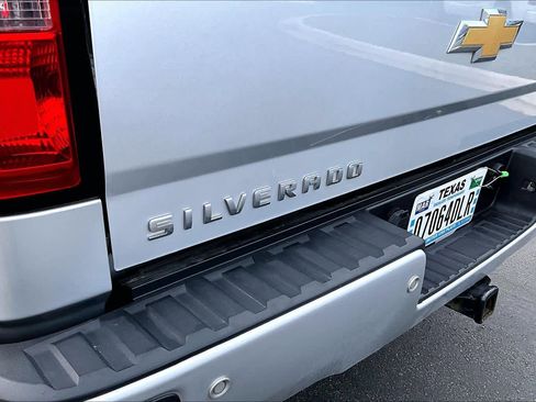 Used 2018 Chevrolet Silverado 1500 LT w/ Texas Edition image 9