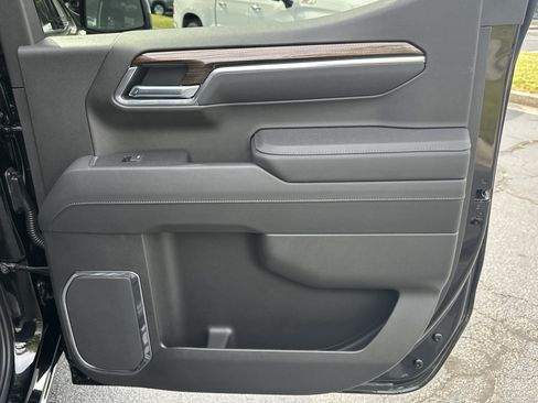 Certified 2026 Chevrolet Silverado 1500 LT RWD image 18