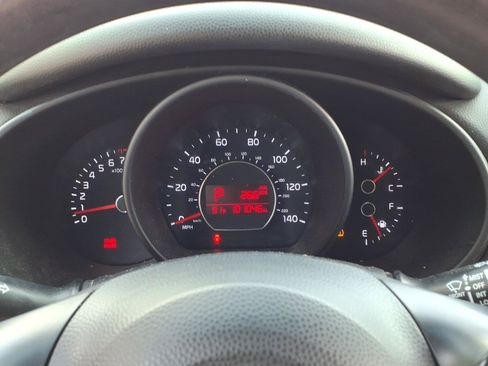 Used 2017 Kia Soul FWD image 20