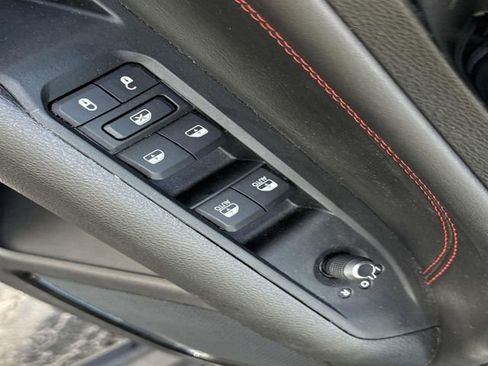 Used 2022 Jeep Compass Trailhawk w/ Trailhawk Convenience Group AWD/4WD image 10
