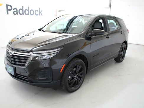 Certified 2023 Chevrolet Equinox LS w/ Midnight Edition AWD/4WD image 3