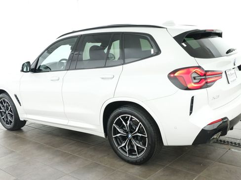 Used 2024 BMW X3 xDrive30i w/ Premium Package AWD/4WD image 3