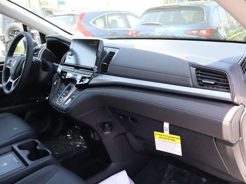 New 2026 Honda Odyssey EX-L image 9