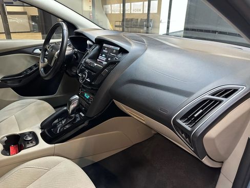 Used 2014 Ford Focus Electric Hatchback image 30