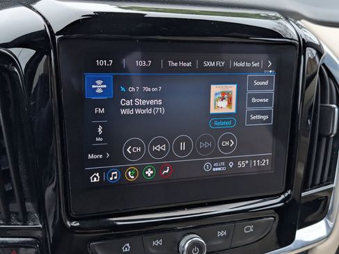 Used 2022 Chevrolet Traverse LT image 12