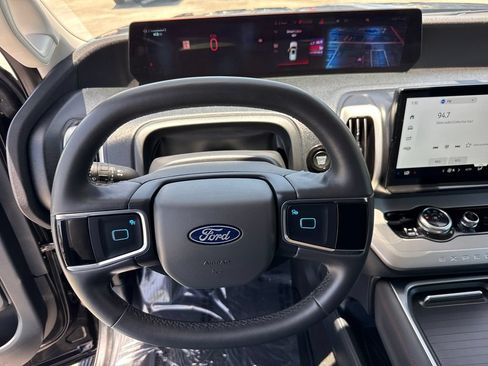 Certified 2025 Ford Expedition Active RWD image 15