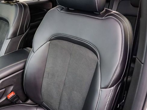 Certified 2025 Jeep Grand Cherokee Altitude image 26