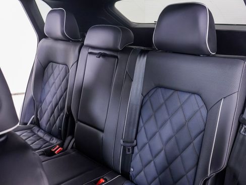 Used 2024 Volkswagen Atlas Cross Sport SEL Premium R-Line image 11