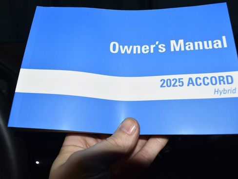 Used 2025 Honda Accord Sport image 10