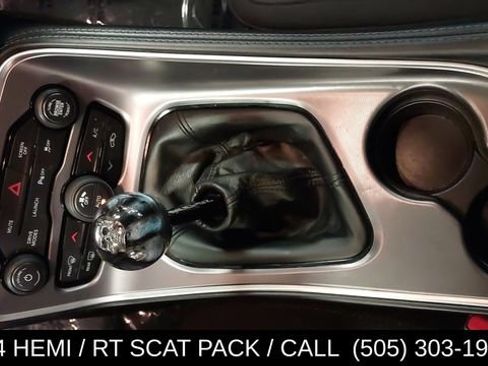 Used 2022 Dodge Challenger R/T Scat Pack RWD image 31