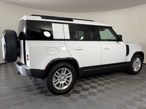 Used 2025 Land Rover Defender 110 S AWD/4WD image 8