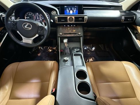 Used 2016 Lexus IS 200t image 32