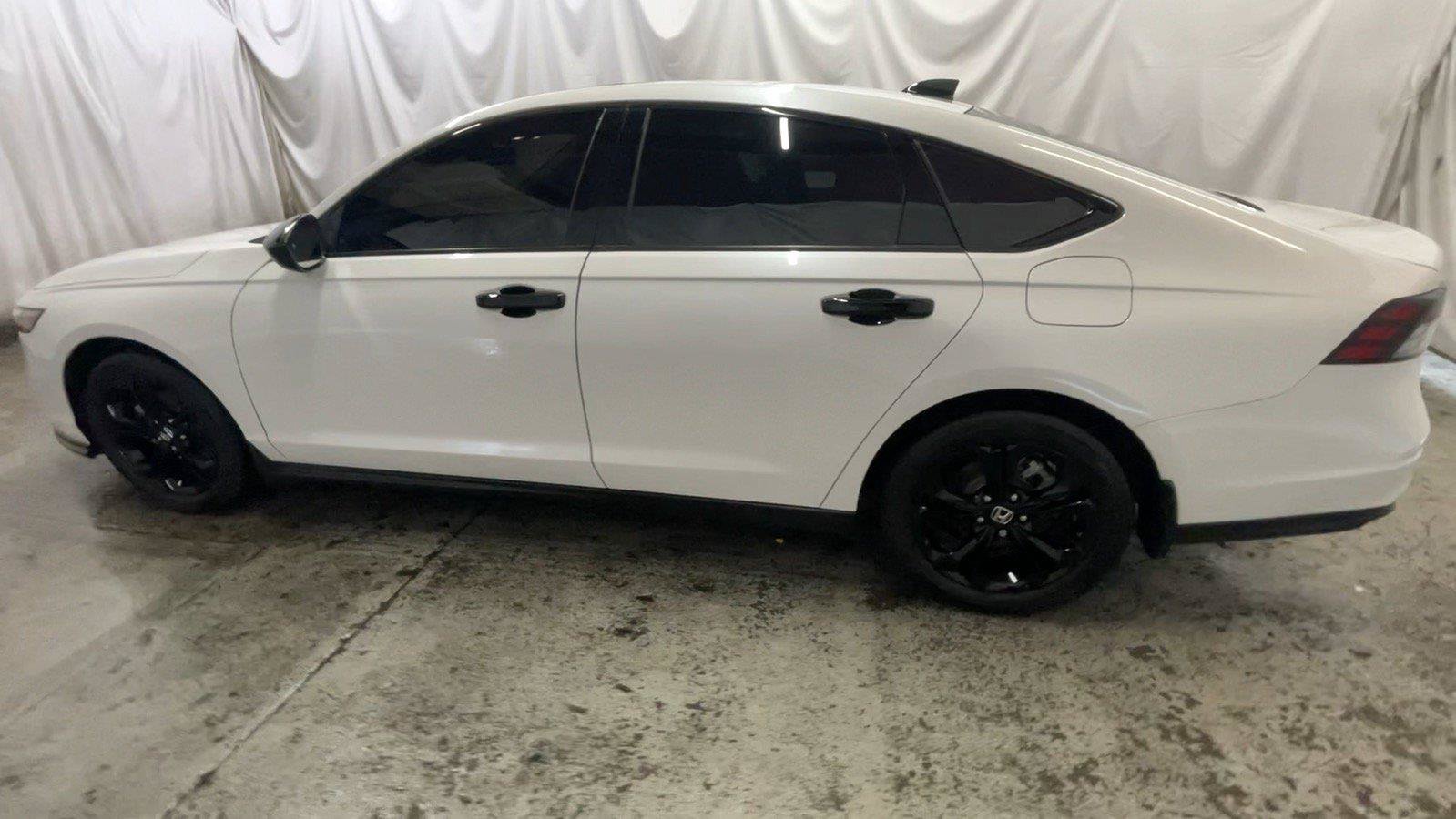 Certified 2025 Honda Accord SE image 11