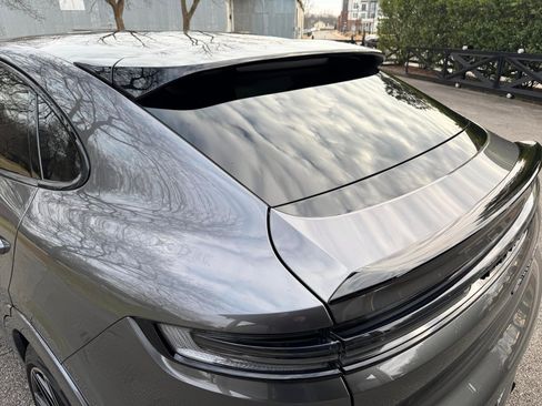 Used 2025 Porsche Cayenne GTS image 29