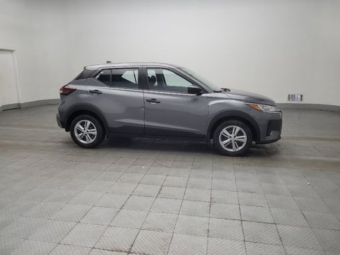 Used 2024 Nissan Kicks S FWD image 11