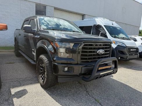 Used 2017 Ford F150 XLT w/ Equipment Group 302A Luxury AWD/4WD image 3