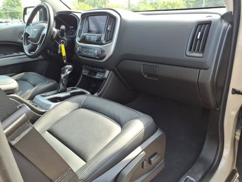 Used 2022 Chevrolet Colorado ZR2 w/ Colorado ZR2 Bison Edition AWD/4WD image 9