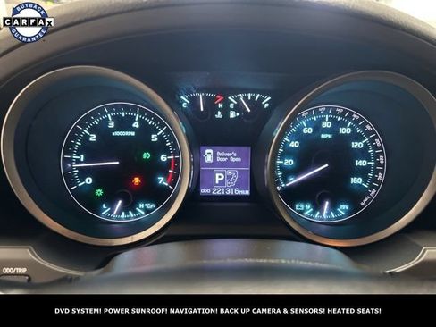 Used 2010 Toyota Land Cruiser AWD/4WD image 25