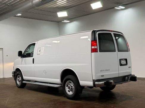 Used 2024 GMC Savana 2500 w/ Driver Convenience Package image 30