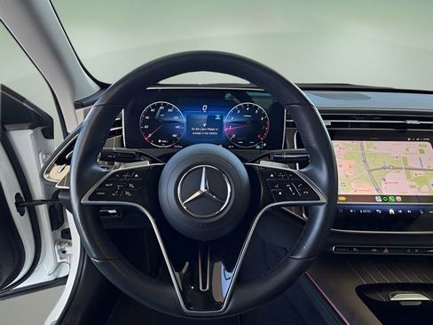 Used 2025 Mercedes-Benz E 350 Sedan image 18
