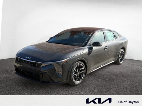 New 2025 Kia K4 GT-Line image 1