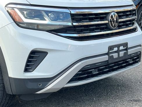 Used 2020 Volkswagen Atlas Cross Sport SE w/ Panoramic Sunroof Package image 8