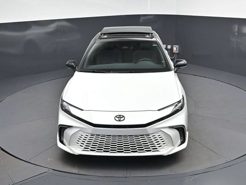 Used 2025 Toyota Camry XSE FWD image 37