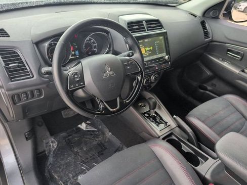 Used 2025 Mitsubishi Outlander Sport SE AWD/4WD image 15