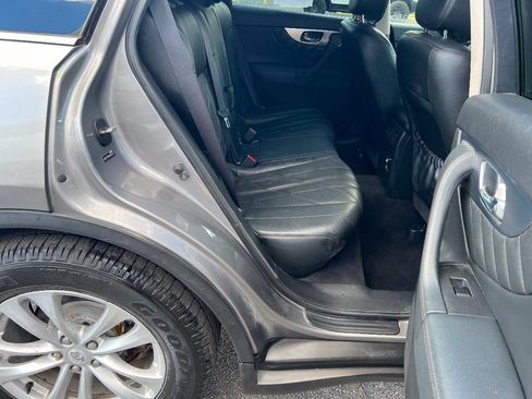 Used 2010 INFINITI FX35 AWD w/ Premium Pkg image 22