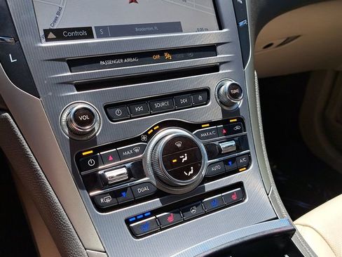 Used 2017 Lincoln MKZ Reserve w/ Technology Package image 31