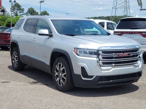 Used 2020 GMC Acadia SLE FWD image 2
