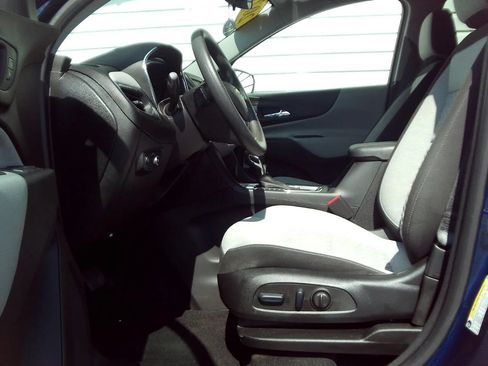 Used 2022 Chevrolet Equinox LS w/ LS Convenience Package AWD/4WD image 15