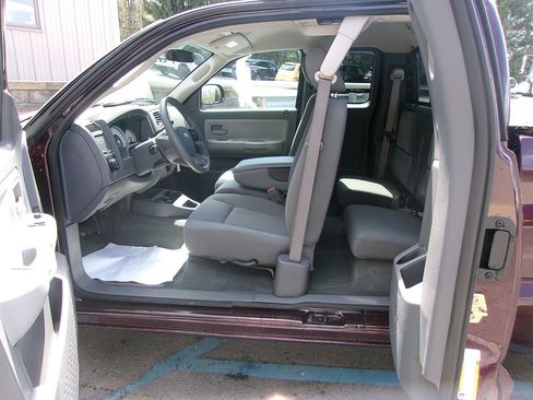 Used 2005 Dodge Dakota SLT w/ Trailer Tow Group image 12