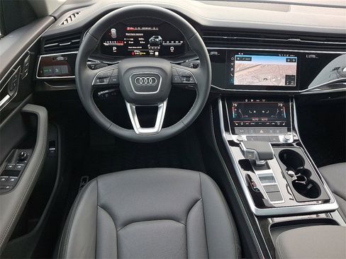 Certified 2025 Audi Q8 Premium Plus image 3