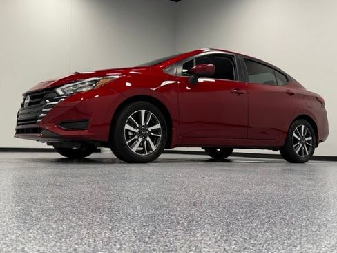 Used 2025 Nissan Versa SV w/ Trunk Package FWD image 5