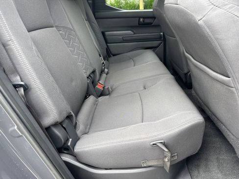 Used 2024 Toyota Tacoma SR5 AWD/4WD image 15