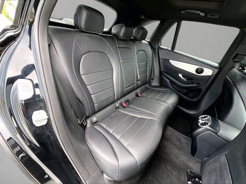 Used 2021 Mercedes-Benz GLC 300 image 29