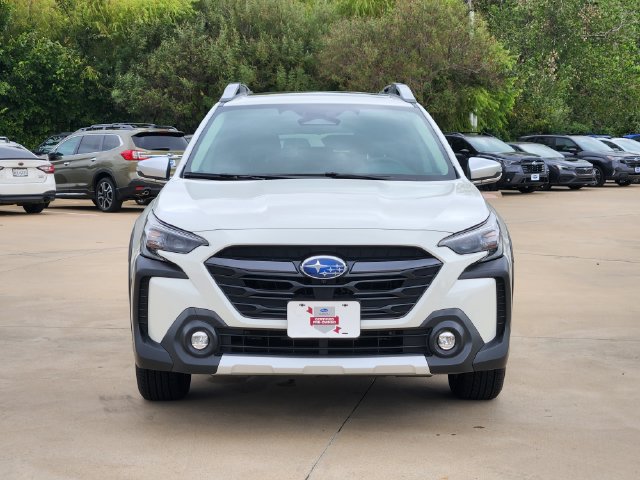 Certified 2025 Subaru Outback Limited AWD/4WD image 2