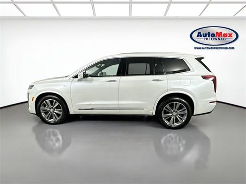 Used 2022 Cadillac XT6 Premium Luxury w/ Technology Package image 9