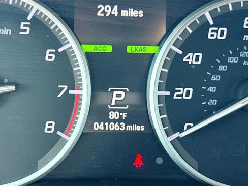 Used 2019 Acura ILX FWD image 12