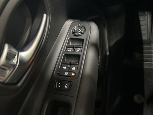 Used 2022 Jeep Renegade Latitude w/ Convenience Group image 23