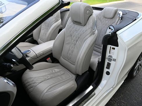 Used 2017 Mercedes-Benz S 550 Cabriolet image 36