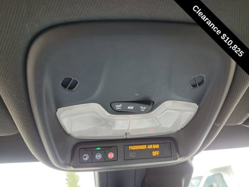 Used 2021 Chevrolet TrailBlazer ACTIV w/ Convenience Package image 44